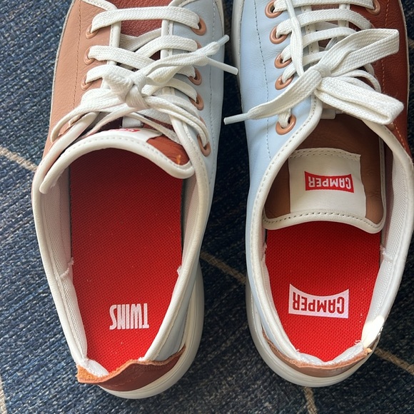 Camper Runner Up Twins 41 - Picture 2 of 10